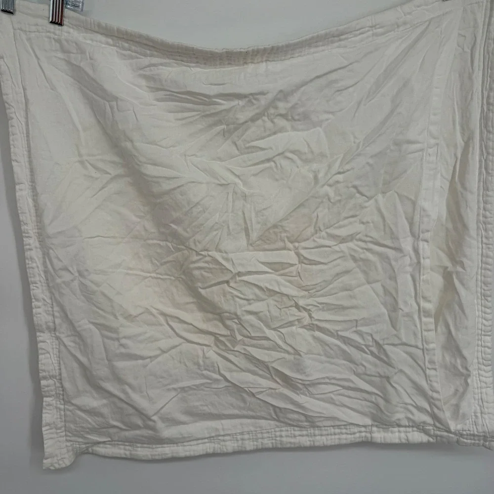 Pottery Barn White Cloud Linen Textured Euro Sham Cotton Puckered Weave Bedding